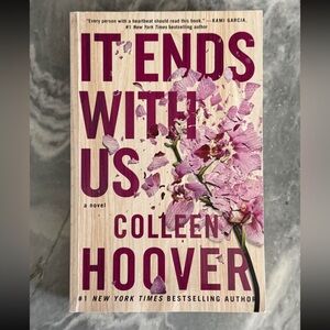 'It Ends With Us' Novel - Pink Cover